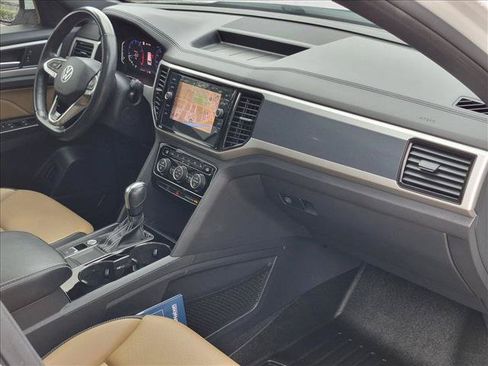 Used 2021 Volkswagen Atlas Cross Sport SEL R-Line FWD image 22