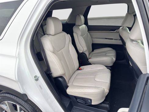 Used 2022 Hyundai Palisade SEL w/ Premium Package image 19