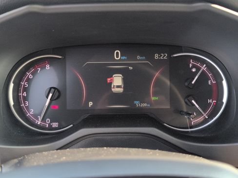 Used 2024 Toyota RAV4 XLE AWD/4WD image 23