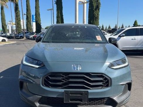 Used 2023 Honda HR-V Sport image 1