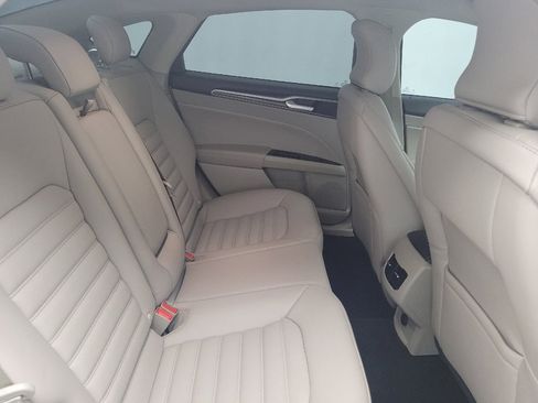 Used 2019 Ford Fusion SEL image 19