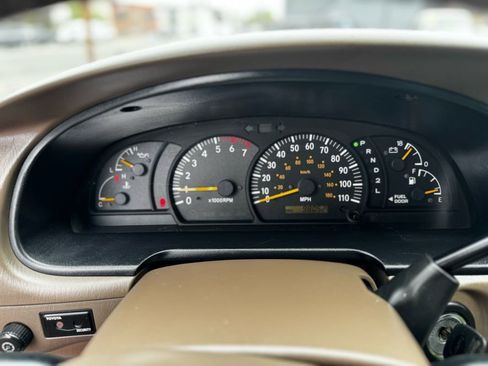 Used 2003 Toyota Tundra Limited image 25