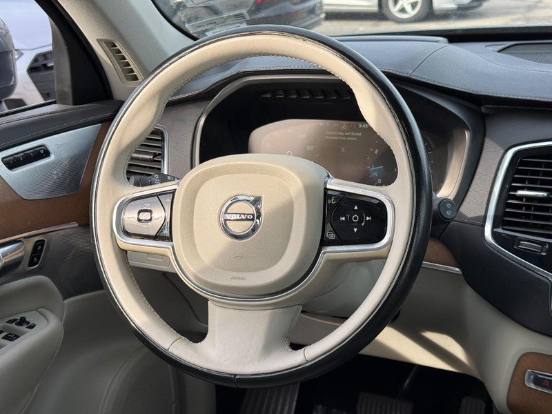Used 2018 Volvo XC90 T6 Inscription w/ Convenience Package AWD/4WD image 16