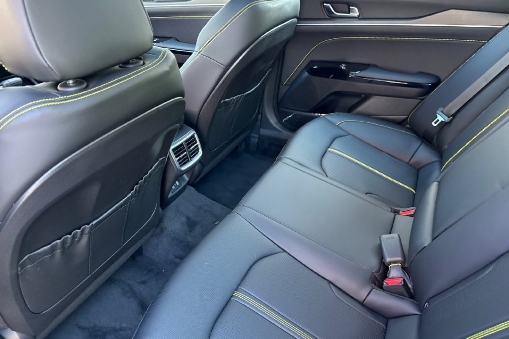 New 2026 Kia K5 GT FWD image 14