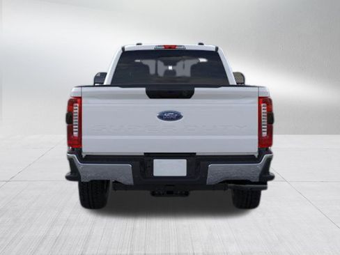 New 2026 Ford F350 XLT w/ XLT Premium Package AWD/4WD image 7