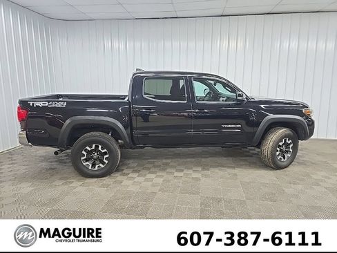 Used 2019 Toyota Tacoma TRD Off-Road AWD/4WD image 2