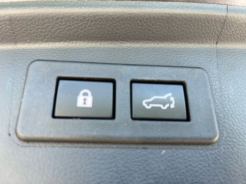 Used 2023 Subaru Outback Limited AWD/4WD image 30