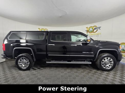 Used 2019 GMC Sierra 2500 Denali w/ Duramax Plus Package image 11