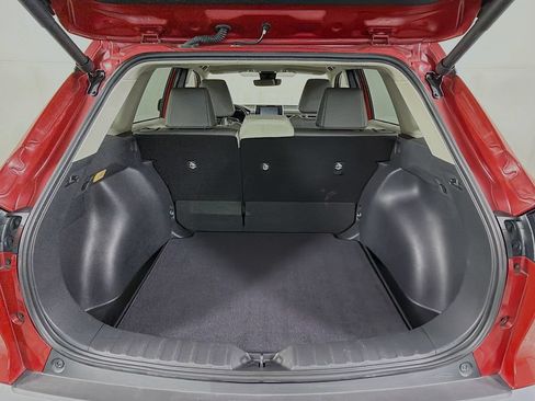 Used 2022 Toyota Corolla Cross XLE w/ Convenience Package FWD image 29