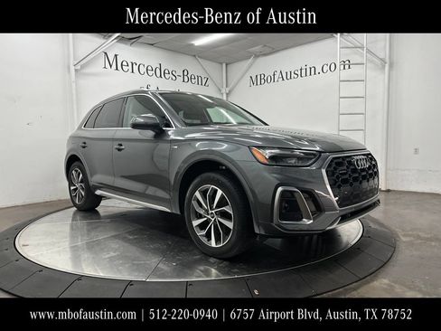 Used 2023 Audi Q5 2.0T Premium w/ Convenience Package AWD/4WD image 1