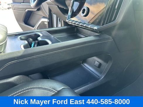 Used 2024 GMC Acadia Elevation FWD image 33