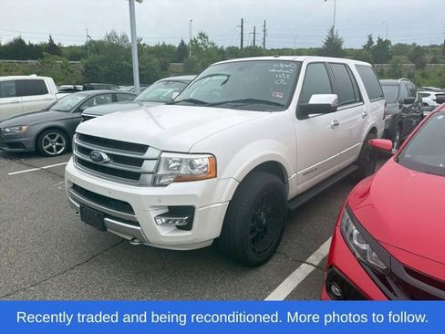 Used 2015 Ford Expedition Platinum AWD/4WD image 2