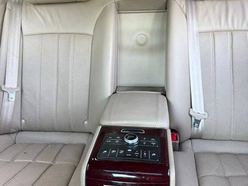 Used 2012 Hyundai Equus Signature RWD image 40