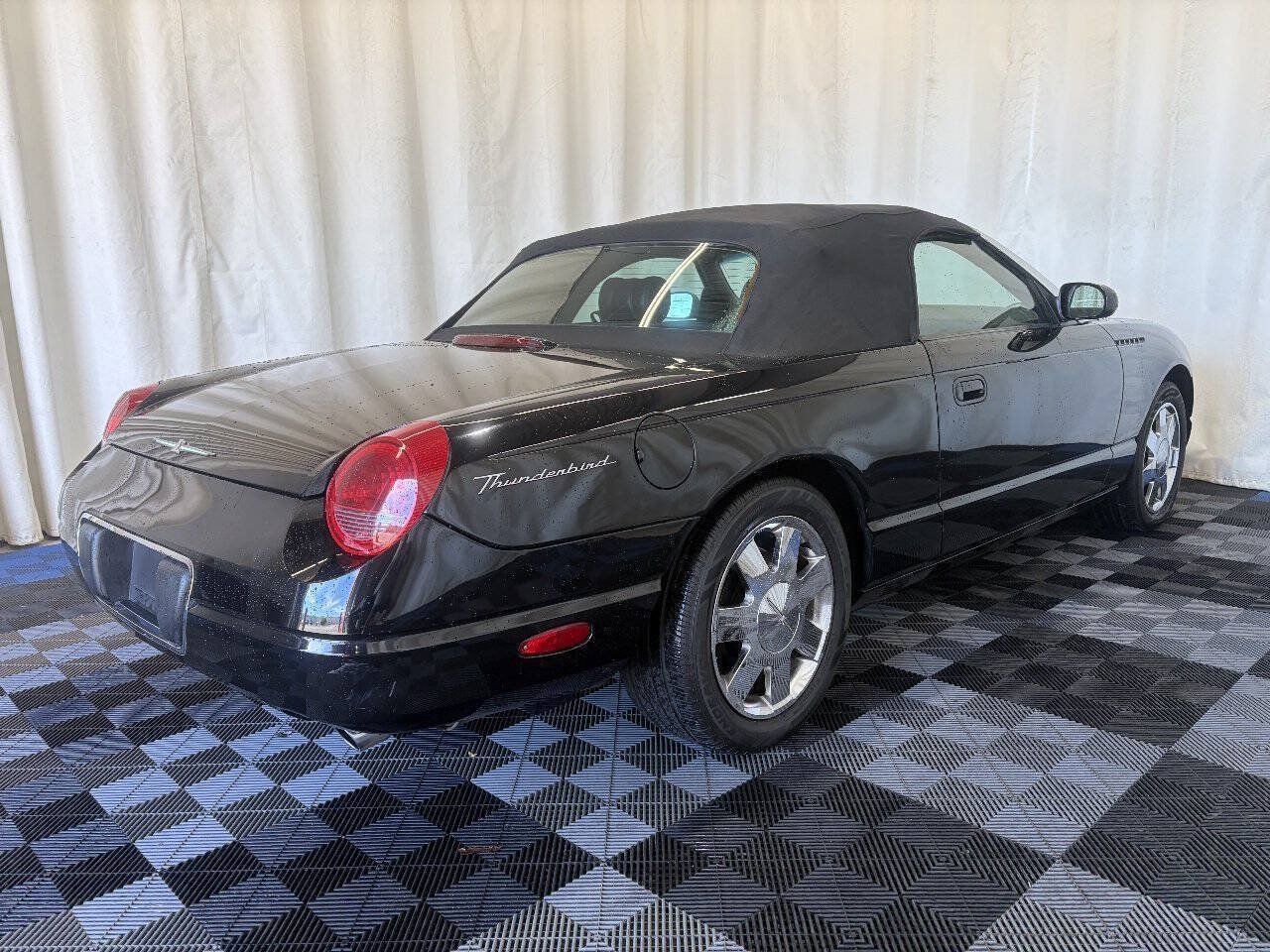 Used 2002 Ford Thunderbird RWD image 5