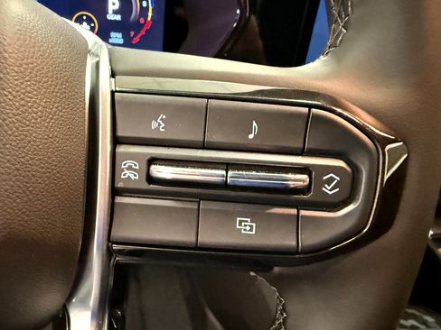 New 2025 Chevrolet Colorado LT w/ Advanced Trailering Package image 39