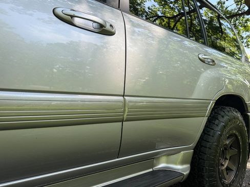 Used 2001 Toyota Land Cruiser AWD/4WD image 25