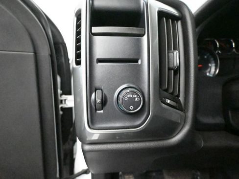 Used 2019 Chevrolet Silverado 1500 LT image 33