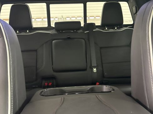 Used 2024 GMC Sierra 1500 AT4X image 32