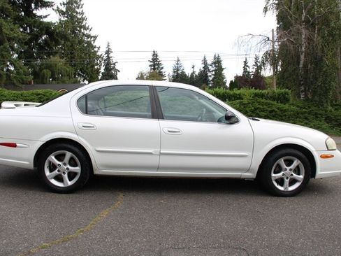 Used 2001 Nissan Maxima SE FWD image 11