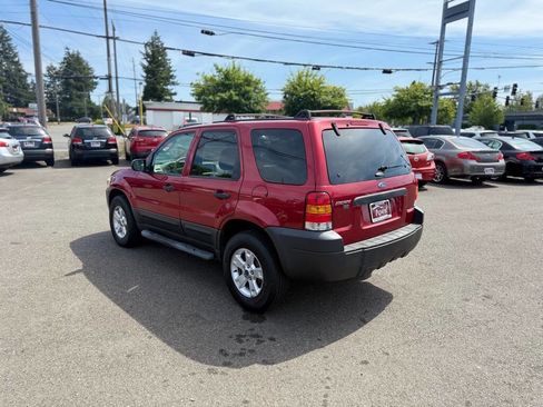 Used 2006 Ford Escape XLT image 9