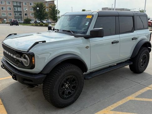 Used 2024 Ford Bronco Wildtrak AWD/4WD image 2
