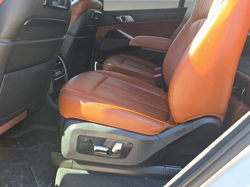 Used 2021 BMW X7 xDrive40i w/ M Sport Package image 22