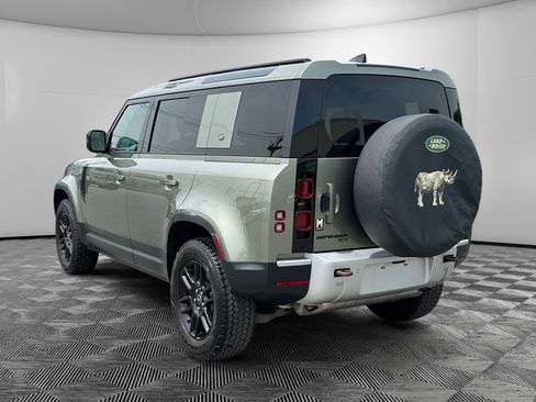 Used 2023 Land Rover Defender 110 SE AWD/4WD image 4