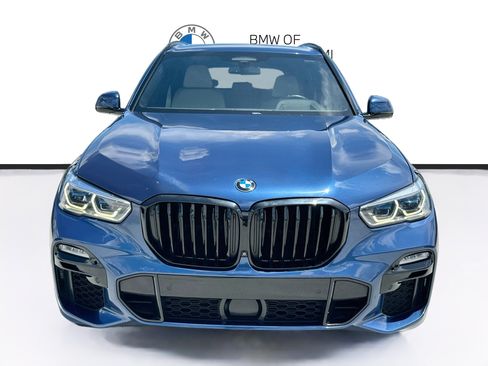 Used 2021 BMW X5 xDrive40i w/ M Sport Package AWD/4WD image 2