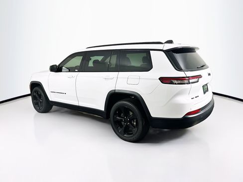 Used 2023 Jeep Grand Cherokee L Laredo AWD/4WD image 5
