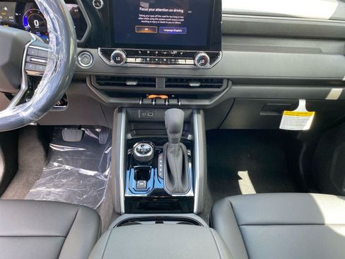 New 2026 Chevrolet Colorado Trail Boss AWD/4WD image 12