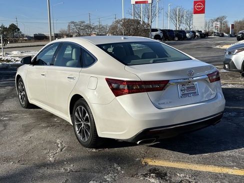 Used 2016 Toyota Avalon XLE image 5