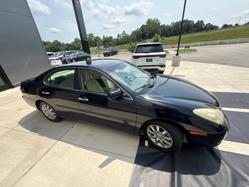 Used 2004 Lexus ES 330 FWD image 4