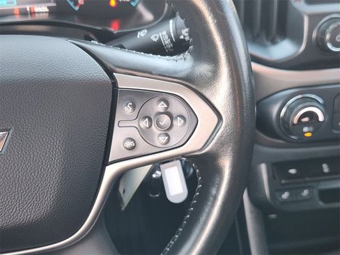 Used 2018 Chevrolet Colorado Z71 image 25