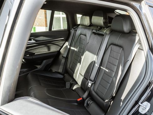 Used 2024 BMW X4 M image 37