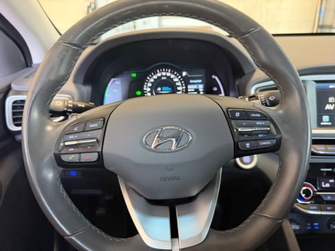 Used 2019 Hyundai Ioniq Limited FWD image 7
