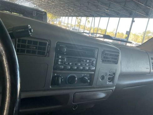 Used 2001 Ford F250 4x4 SuperCab Super Duty image 10