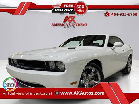 Used 2012 Dodge Challenger SXT Plus image 1