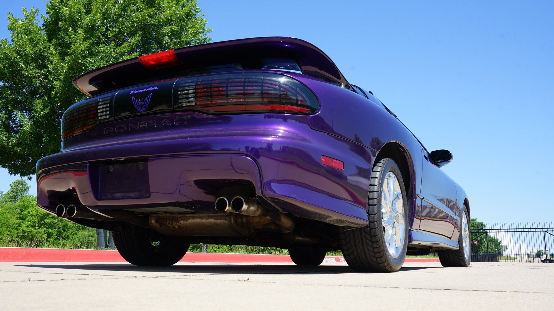 Used 1997 Pontiac Firebird Trans Am RWD image 16