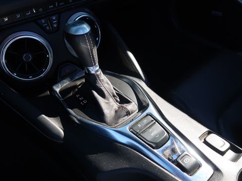 Used 2019 Chevrolet Camaro SS image 29