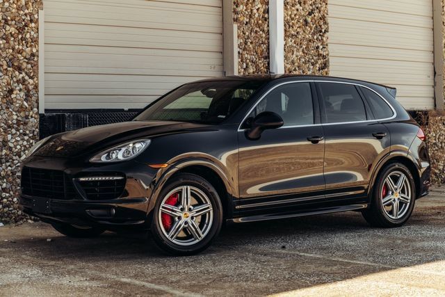 Used 2012 Porsche Cayenne Turbo AWD/4WD image 32