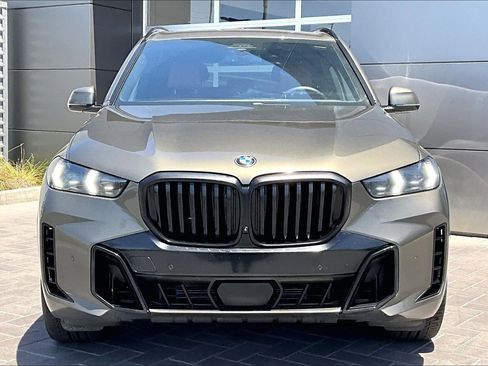 Used 2024 BMW X5 sDrive40i w/ M Sport Package RWD image 2