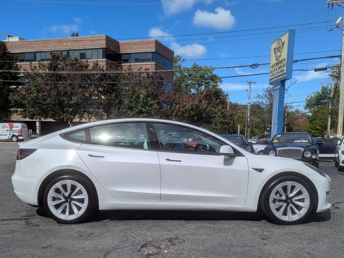 Used 2021 Tesla Model 3 Standard Range Plus image 6