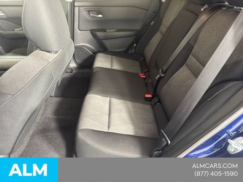 Used 2025 Nissan Rogue SV FWD image 24