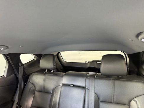 Used 2021 Chevrolet Blazer LT w/ LPO, Black Accent Package image 4