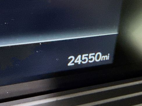 Certified 2024 Hyundai Venue SEL FWD image 5
