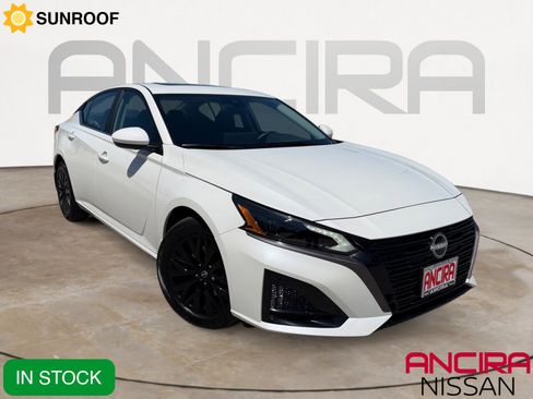 New 2026 Nissan Altima 2.5 SV FWD image 1