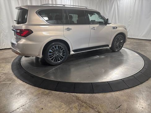 Used 2023 INFINITI QX80 Sensory w/ Cargo Package image 9