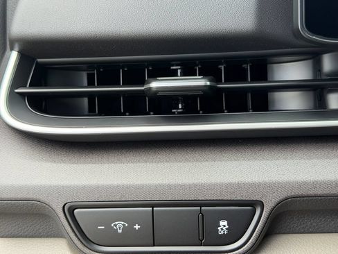 New 2027 Kia Carnival EX FWD image 35