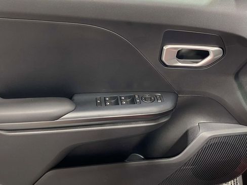 New 2026 Kia K4 LXS image 18