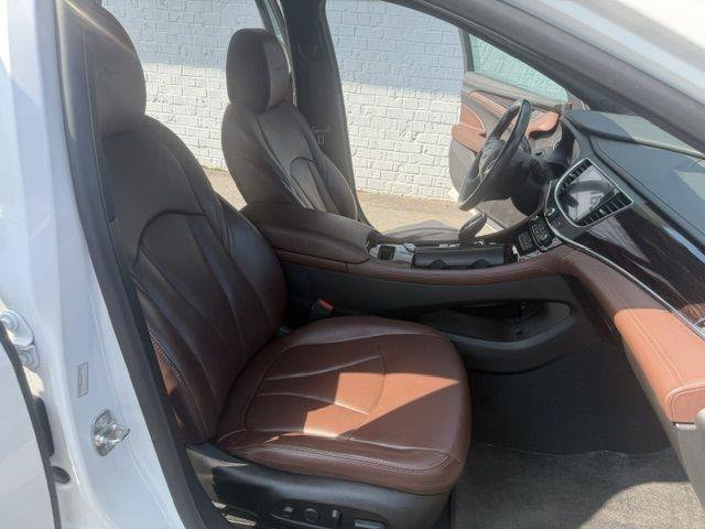 Used 2019 Buick LaCrosse Avenir w/ Driver Confidence Package II AWD/4WD image 10